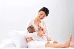 Tiếng hát ru của mẹ là “liều thuốc ngủ tự nhiên” dành cho trẻ nhỏ