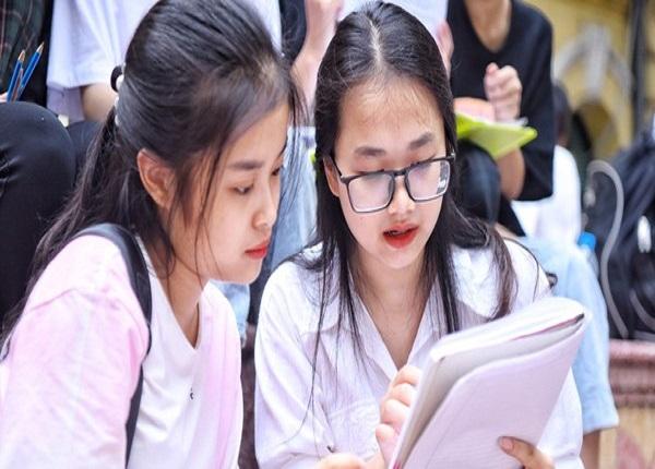 Nên lựa chọn tổ hợp nào để xét tuyển ngành Điều dưỡng